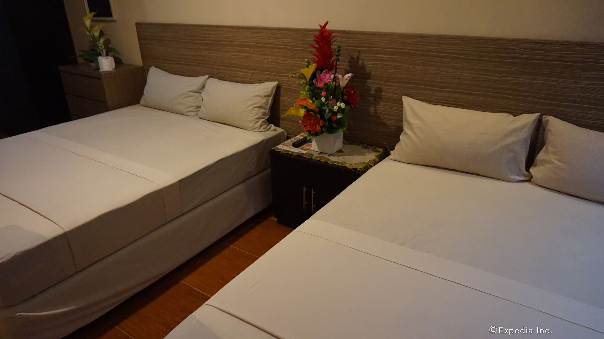 Haeinsa Condotel Кесон Сити Екстериор снимка